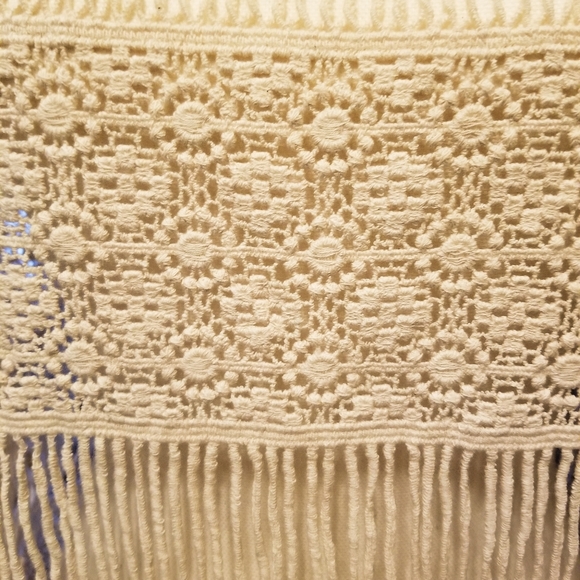 😀LAST 1! (XS) Stunning Crochet Crop Sleeve Top - Picture 7 of 7